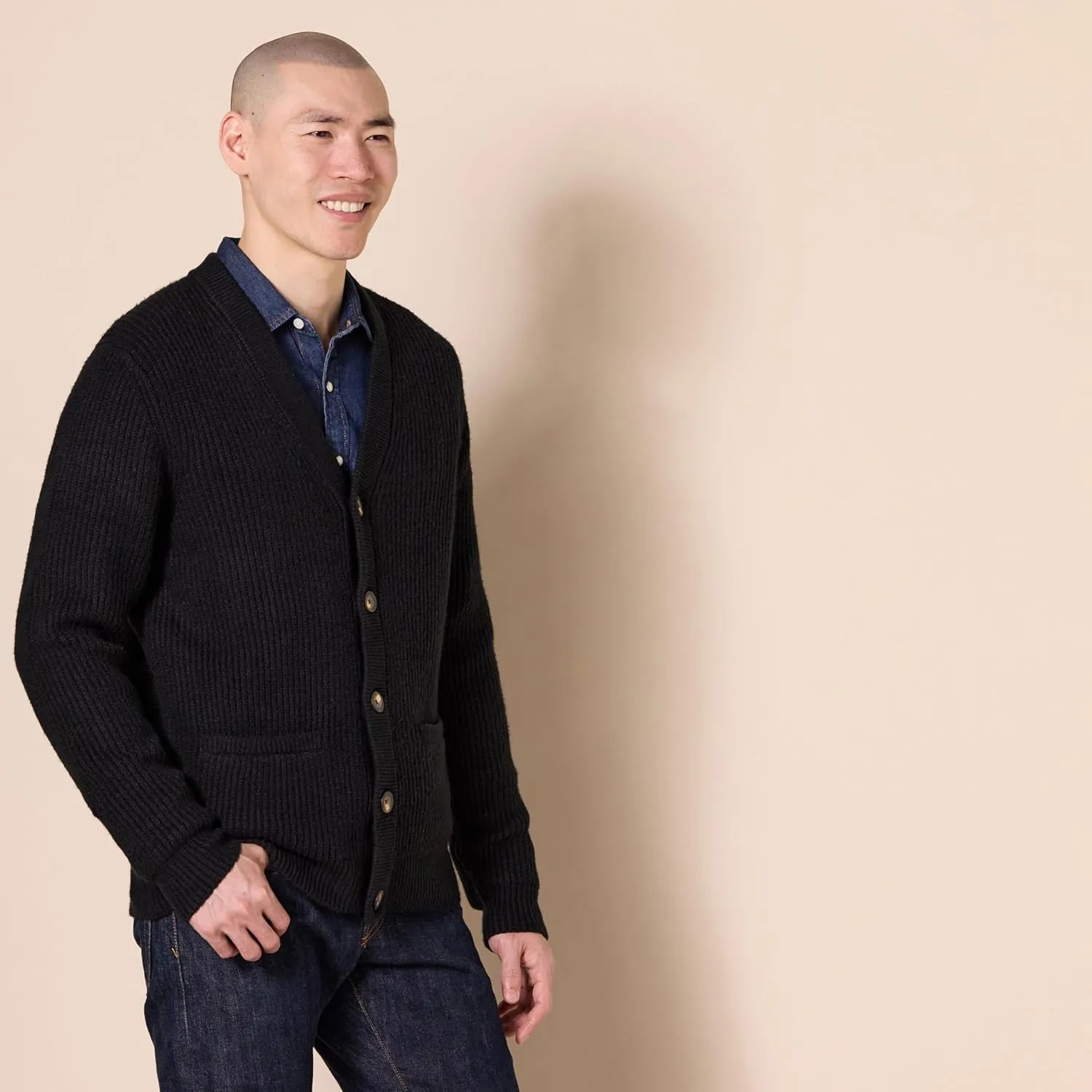 Amazon Essentials Men's Long-Sleeve Soft Touch Cardigan Sweater