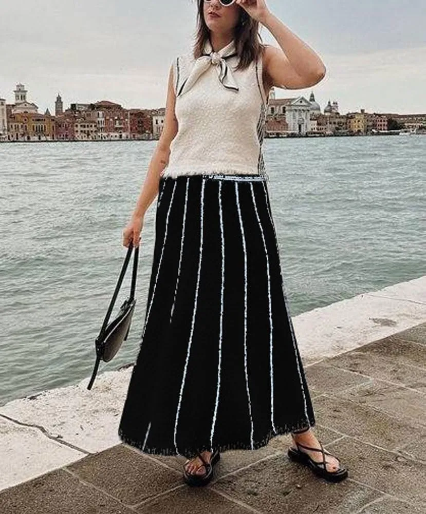 chouyatou Women's Winter Striped Knit Maxi Skirt Boho Fringe Hem Elastic Waist Pleated Swing Sweater Long Skirt