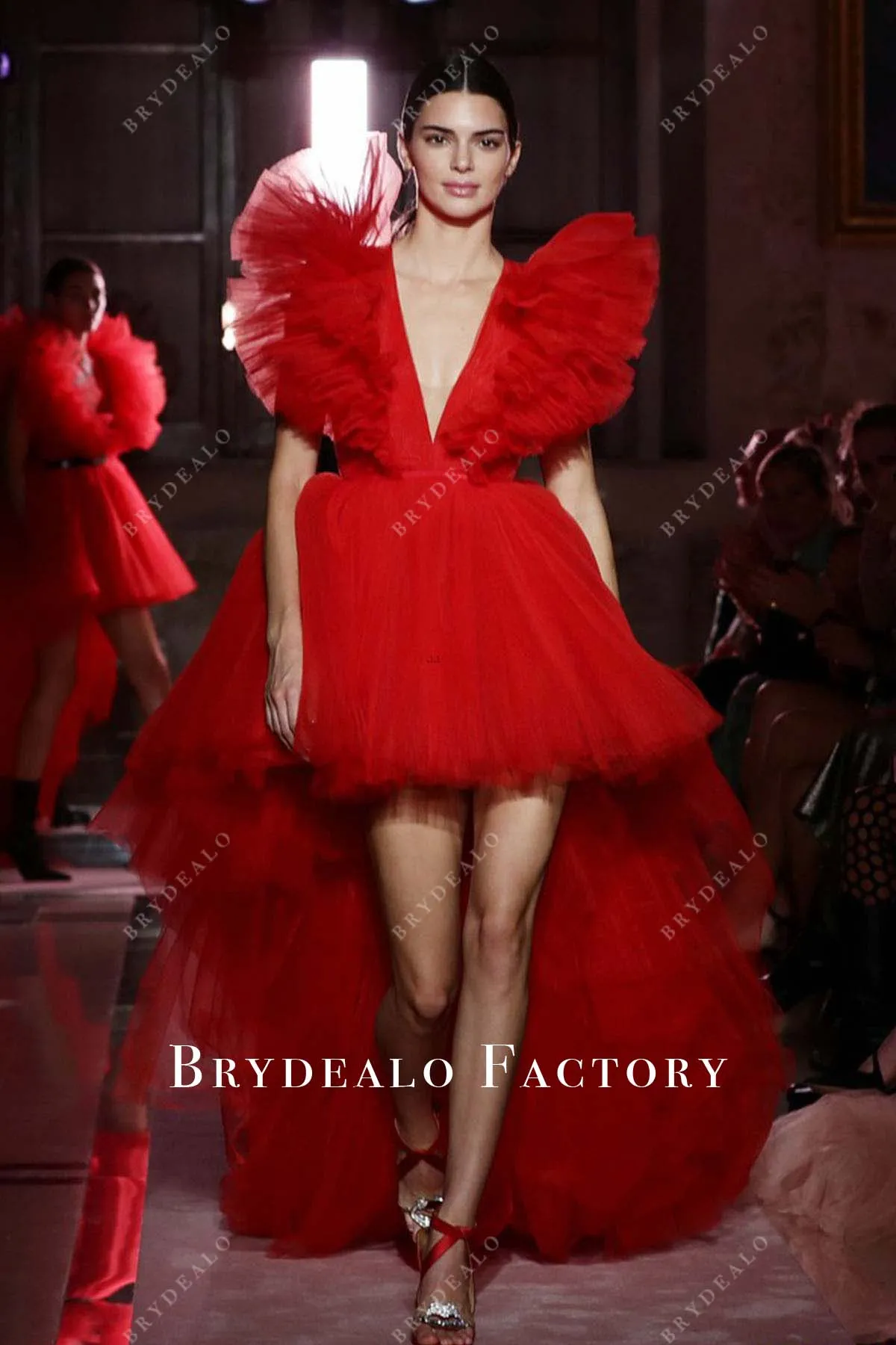 Kendall Jenner Red Tulle High To Low H&M Show 2019 Dress