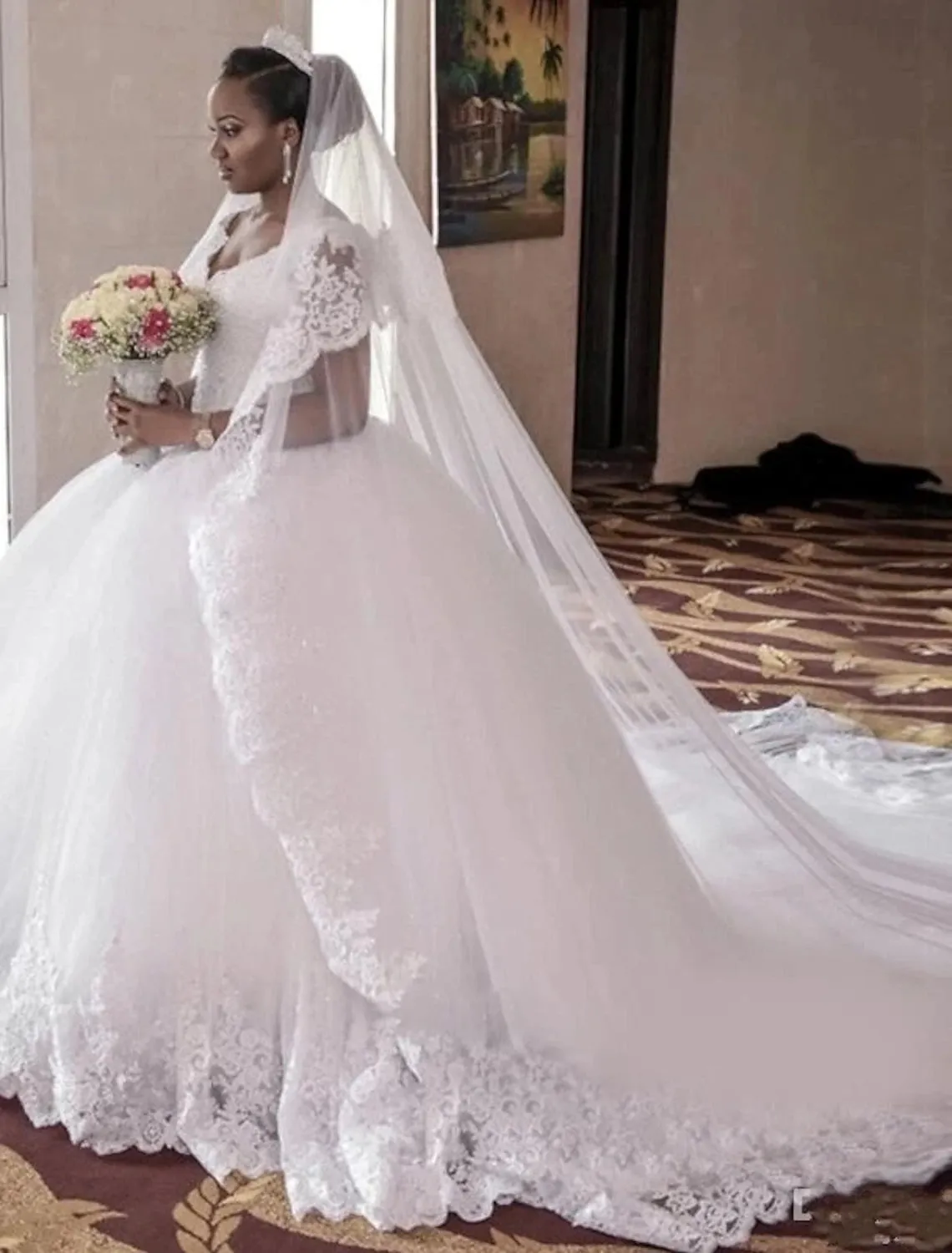Luolandi Sexy Formal Wedding Dresses Ball Gown V Neck Cap Sleeve Chapel Train Lace Bridal Gowns With Beading