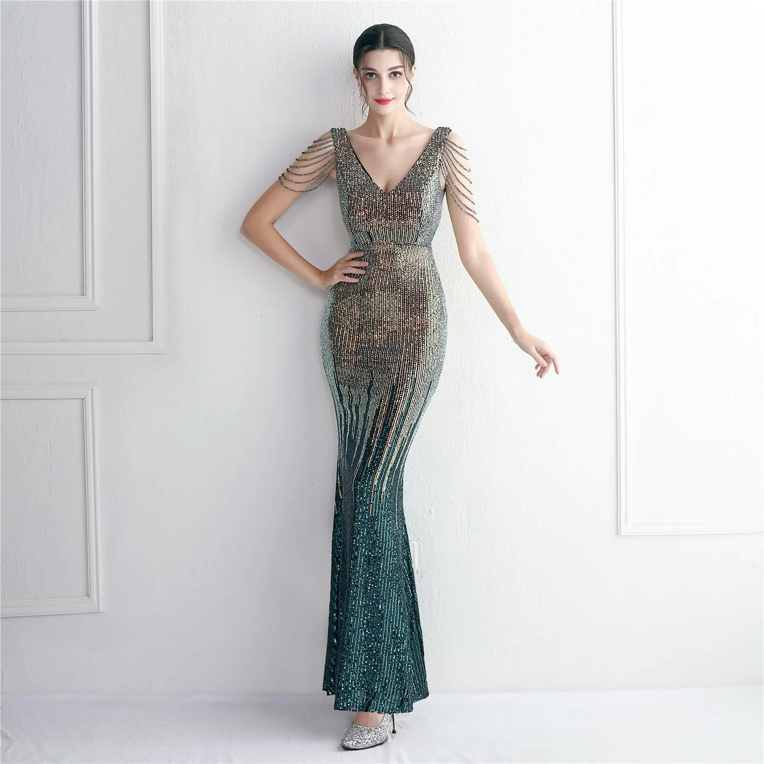 Padded Chest and Delicate Needlework Elegant and Stylish Full-Length Silk Dress