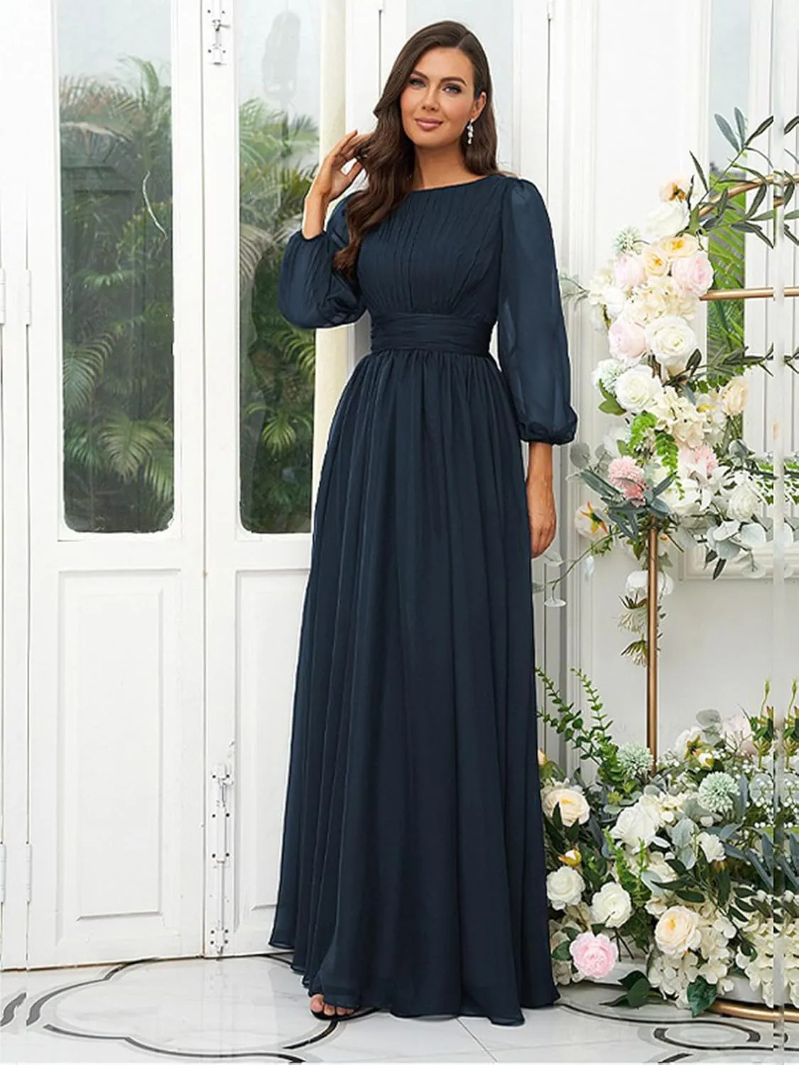 Women's Crew Neck Bridesmaid Dresses Long Sleeves Chiffon Pleated Formal Party Gown